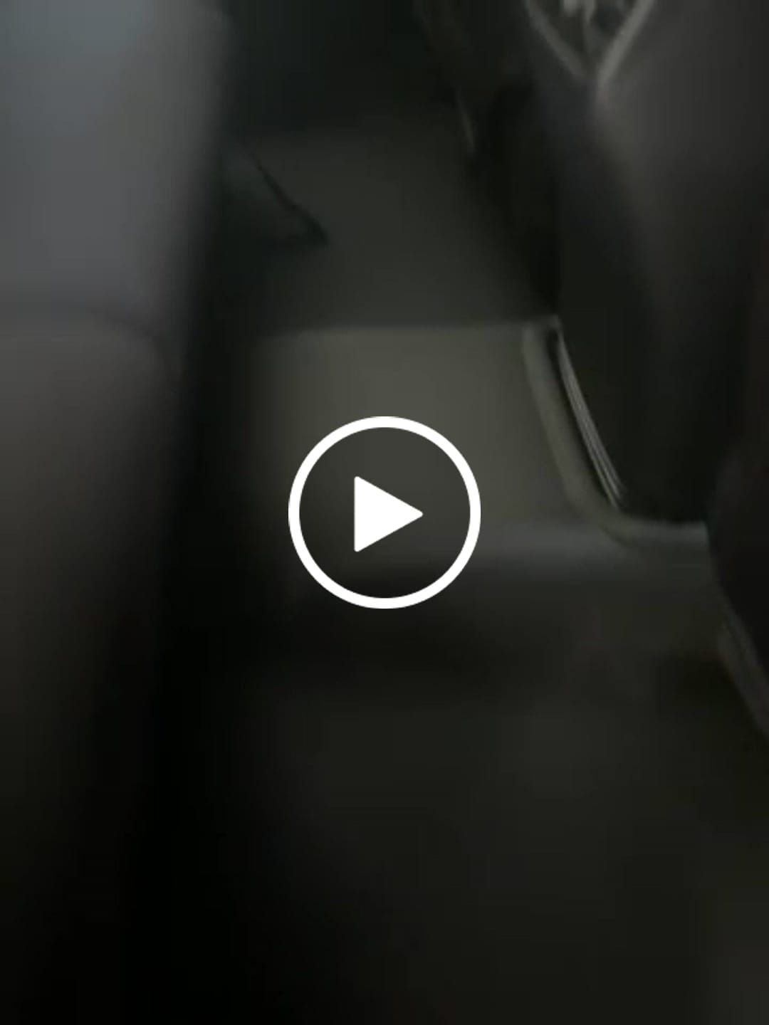 Customer video review of Sharkskin Custom-Fit Isuzu D-MAX 2021–2025 3D TPE All-Weather Floor Mats