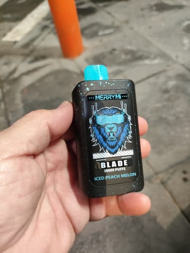Customer photo review of Merry-Mi - Blade 30K - Puff Jetable / Vape Disposable - 5% nicotine