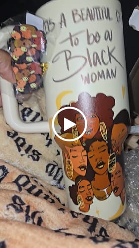 Customer video review of Limited Edition "Crème Brûlée" Insulated Tumbler – Pinklomein x Cecilia's House Collab