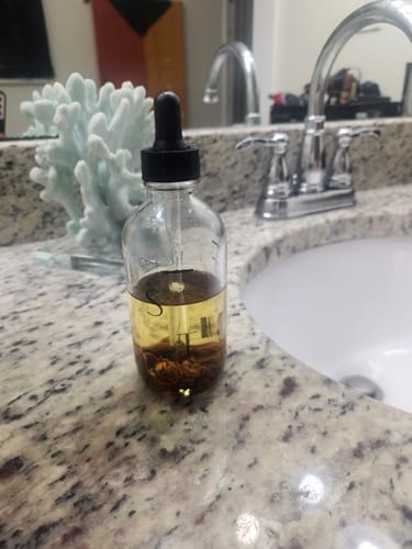 Customer photo review of Herlistic Neroli Herbal Infused Oil