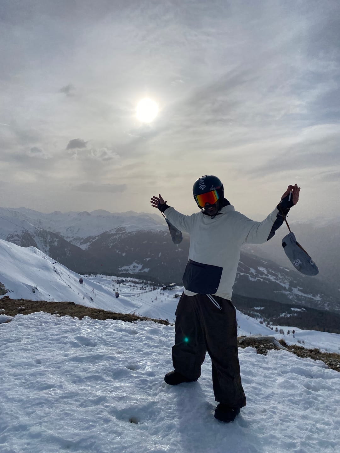 Customer photo review of Men's Black Baggy Wear-resistant Waterproof Snow Pants