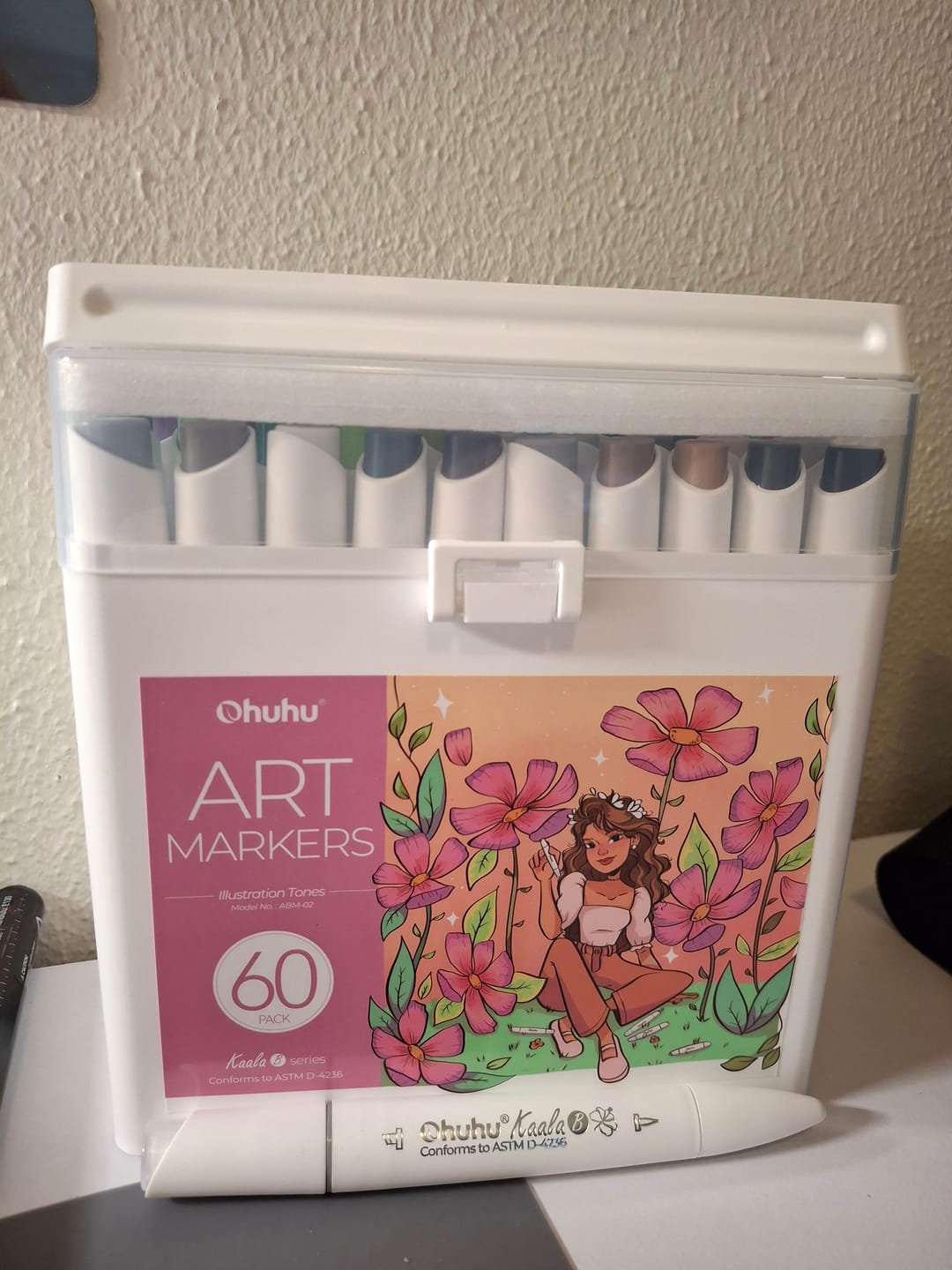 Customer photo review of Ohuhu Kaala B Dual Tips Alcohol Art Markers, Slim Broad & Mini Brush