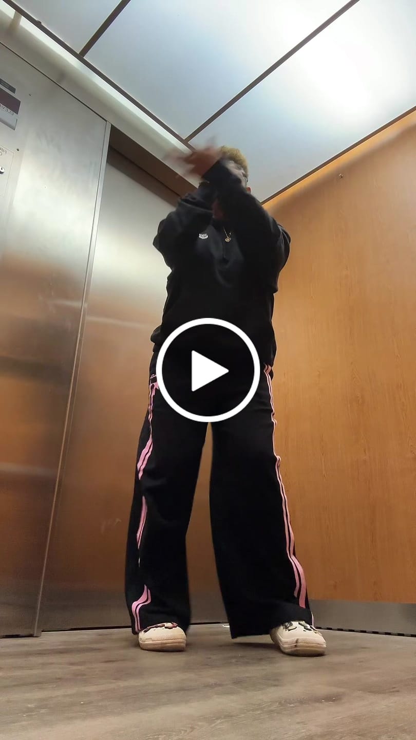 Customer video review of Aelfric Eden Baggy Sweatpants