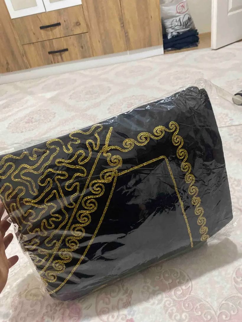 Customer photo review of Çiftlere Özel Kalpli Seccade – Yan Yana Secde