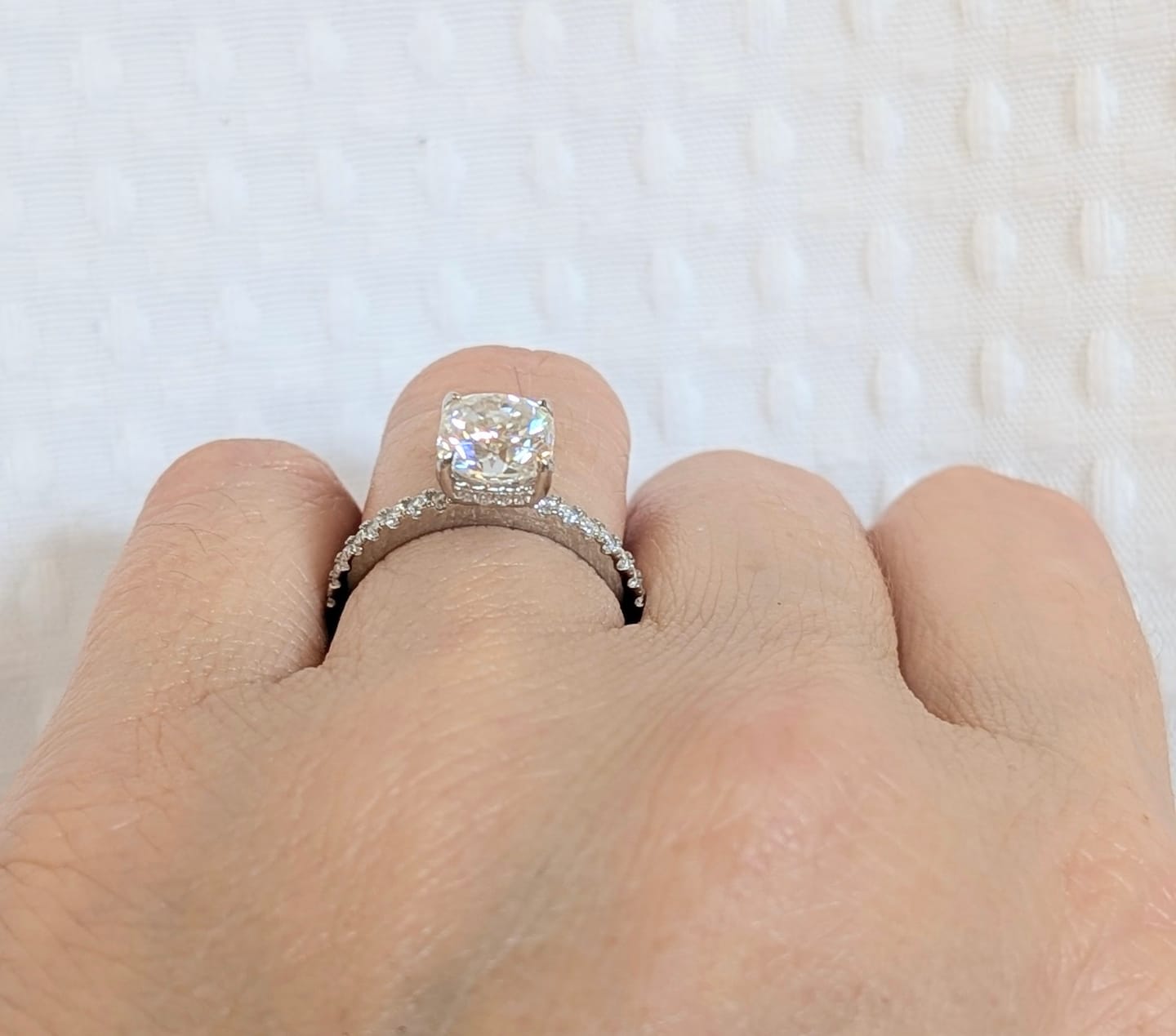Customer photo review of S925 Moissanite 2.0~2.5 Carat Cushion Cut Engagement Ring