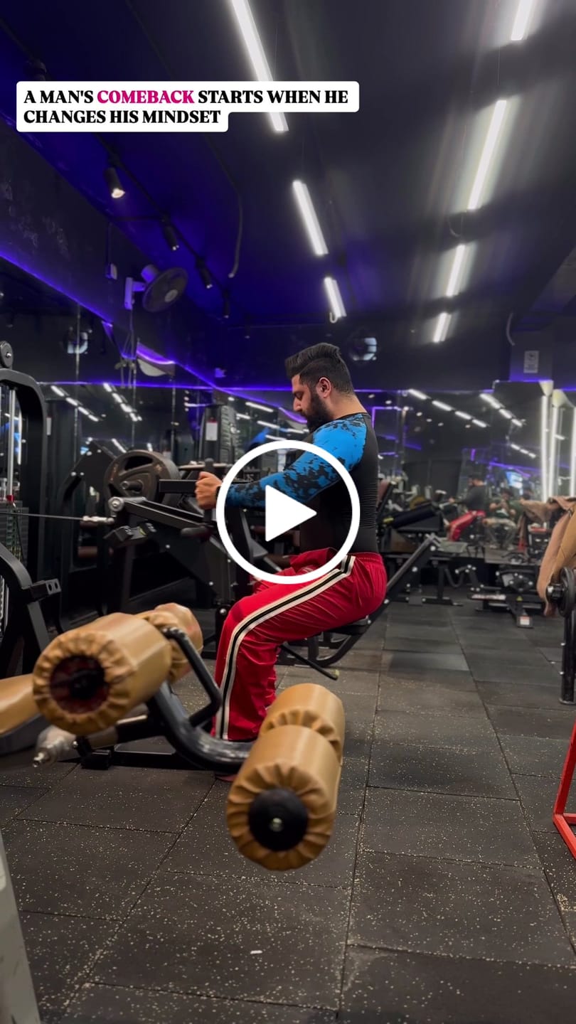 Customer video review of Critical Compression Tshirt