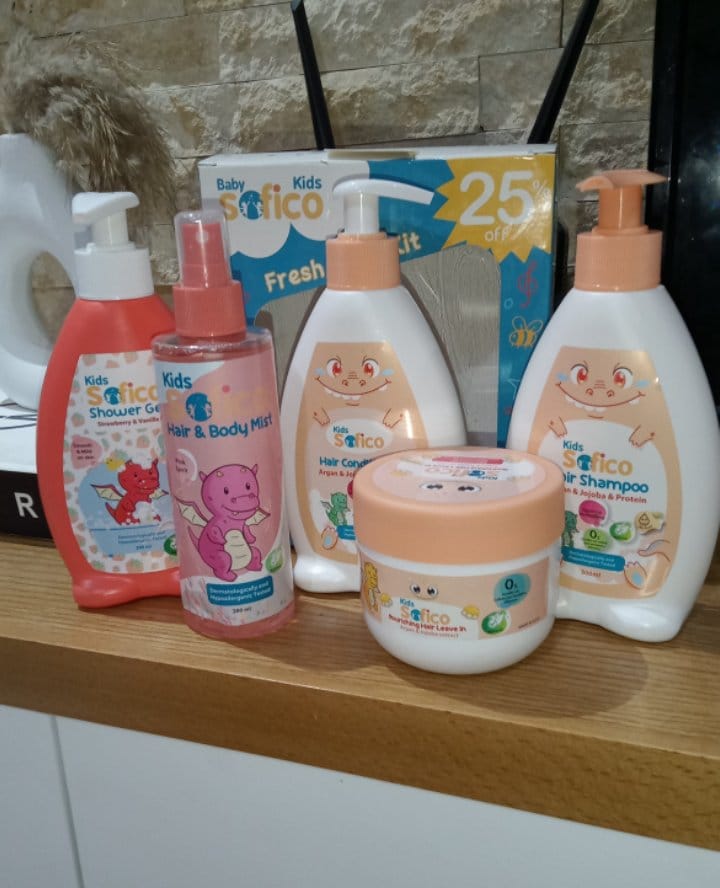 Customer photo review of Sofico Kids Shower Gel Strawberry & Vanilla 300 ml