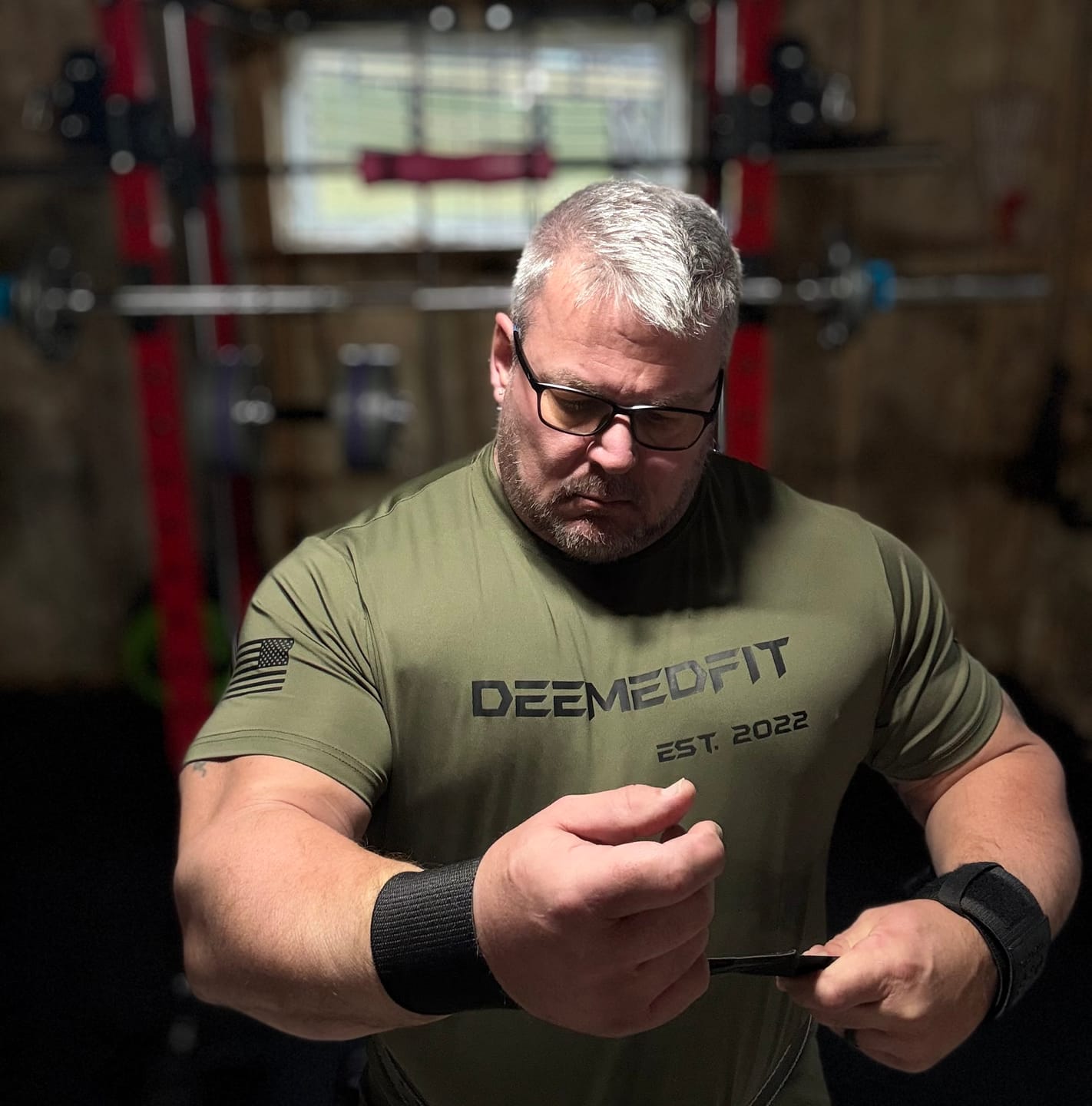 Customer photo review of Men’s Gym Tee “Compellence” -Olive