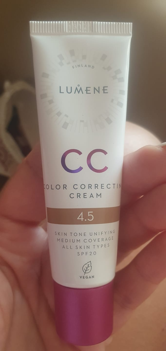 Customer photo review of Lumene CC cream - Веган CC Крем "Абсолютно съвършенство" 7в1 SPF 20