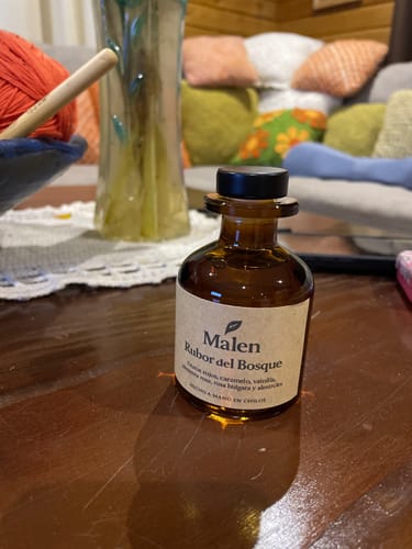 Customer photo review of Mikado 90 ml difusor vidrio ámbar con tap varillas n.