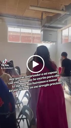 Customer video review of Tu Historia en Música – Emoción Garantizada