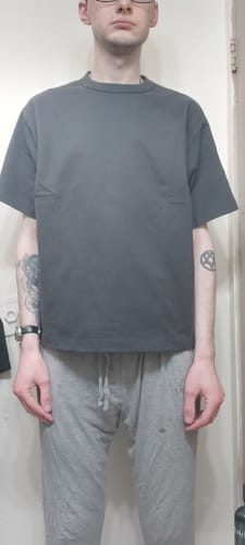 Customer photo review of 1900s Heavyweight Cotton Jersey Boxy T-Shirt