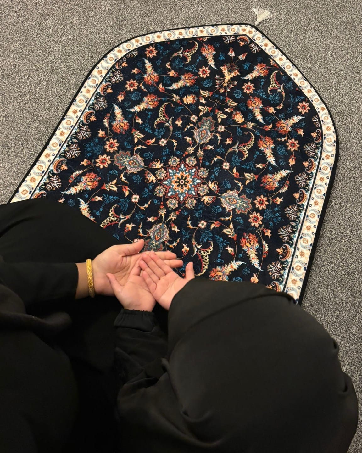 Customer photo review of Firdaws  Padded Prayer Mat