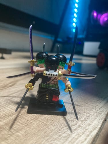 Customer photo review of ONE PIECE MINI FIGURES