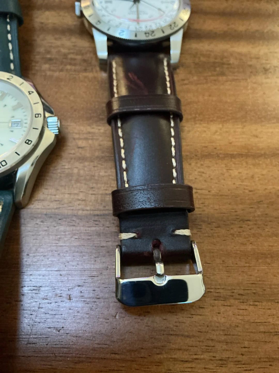 Customer photo review of COROS Bands Leather Watch Strap Vintage Oil Wax Cowhide Unisex Buckle