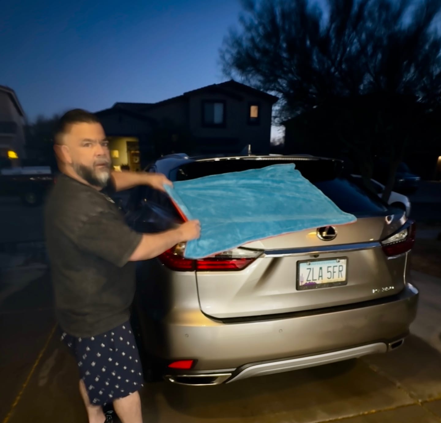 Customer photo review of Dual Color Drying Towel 1200GSM 36x28"