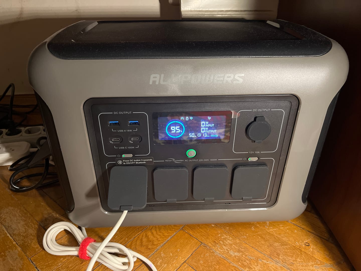 Customer photo review of ALLPOWERS R1500 LITE Portable Power Station 1600W 1056Wh