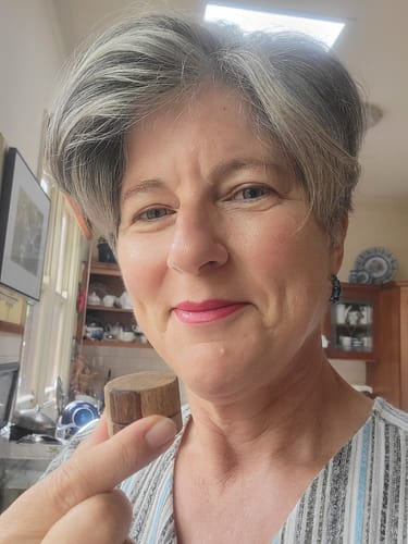 Customer photo review of "Bee Lips" Lip Balm