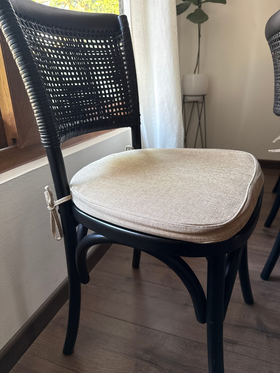 Customer photo review of COJÍN LINO BEIGE CROSSBACK