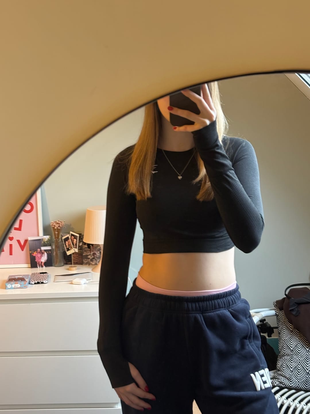 Customer photo review of GATED COMMUNITY STRAIGHT LEG SWEATPANTS NAVY