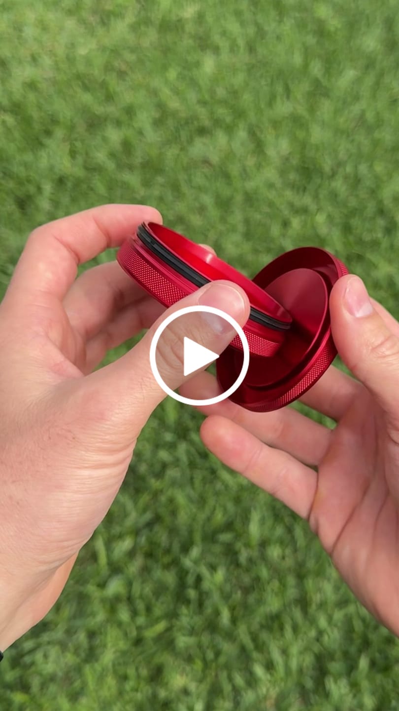 Customer video review of Edition 007: Keep Off The Grass
