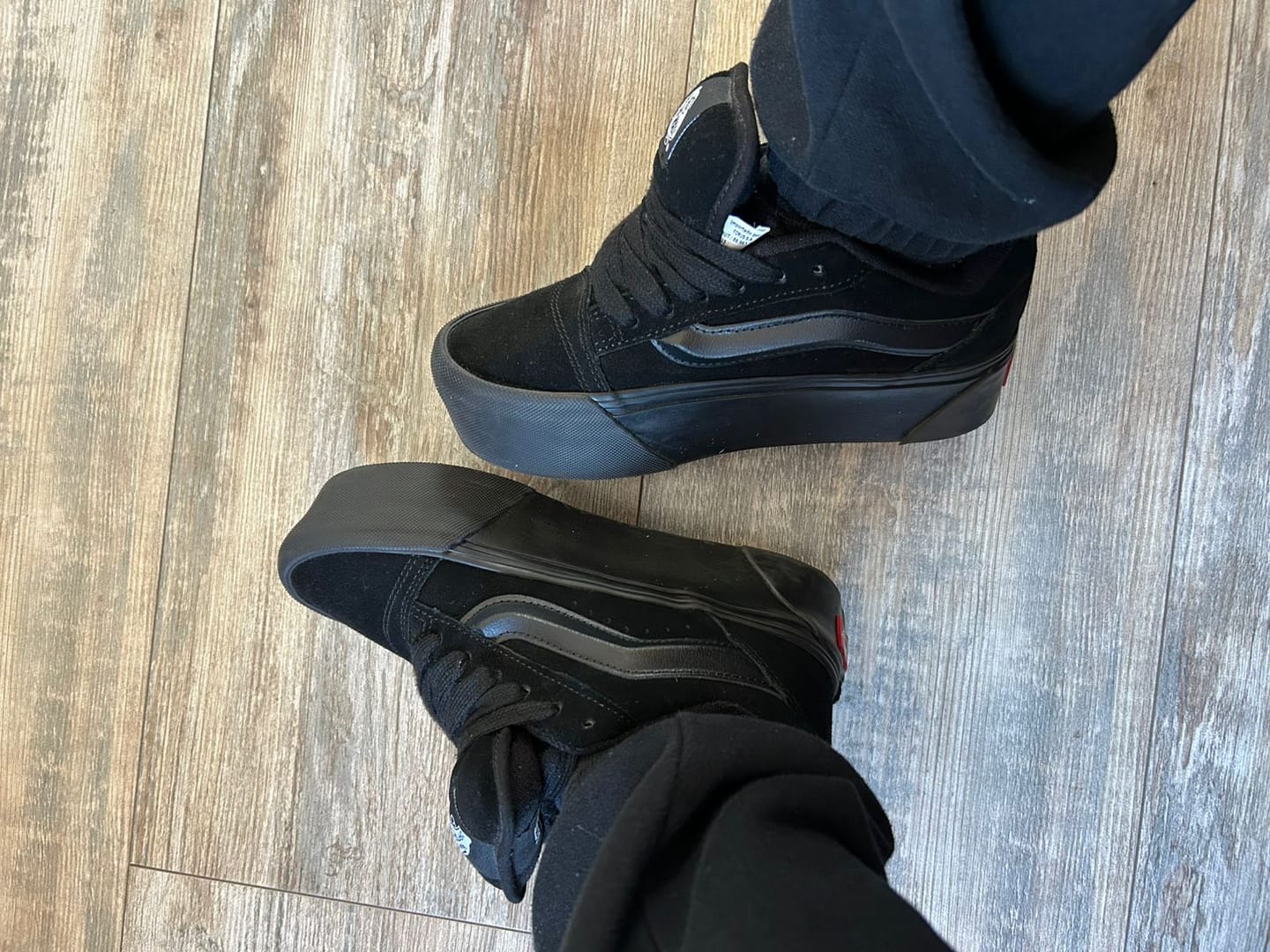 Customer photo review of Zapatillas Vans Knu Stack Mujer Mono Negro