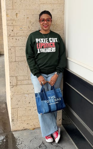 Customer photo review of Pixie Cut, Lipsitck, & Sneakers (grn)