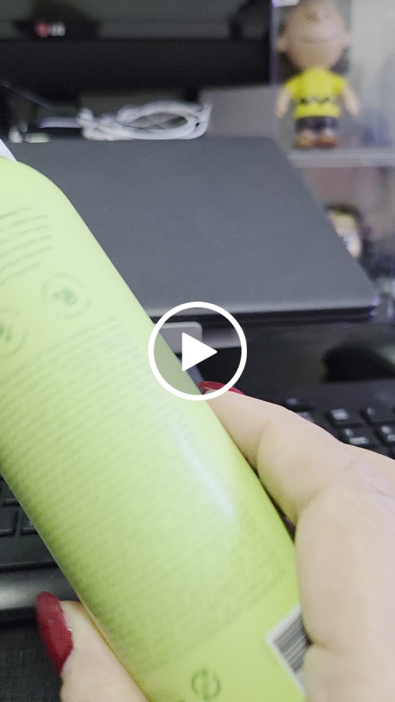 Customer video review of Mellow Mousse Maçã Verde