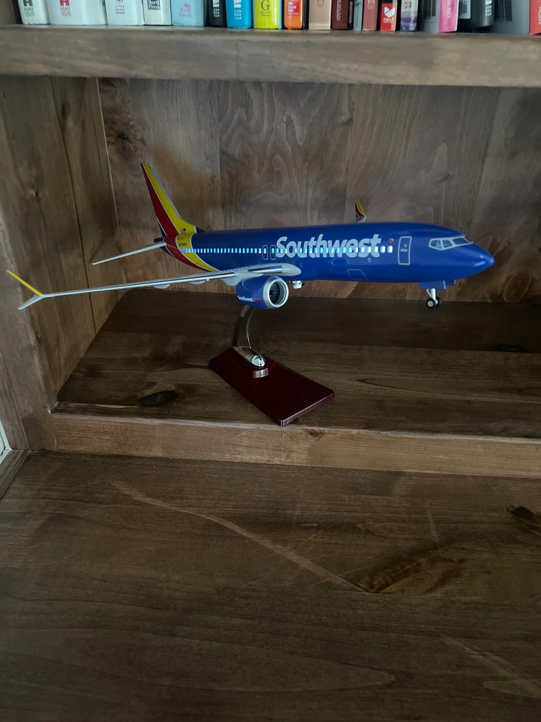 Customer photo review of Boeing 737 MAX 8 Southwest 1:80 – 47 cm / 18.5 in – LED Lights (PRE ORDER)