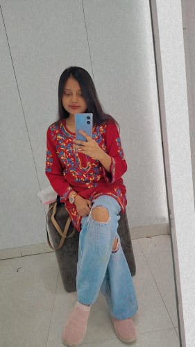 Customer photo review of Maaham Maroon & Multicoloured Short Rayon Kurta