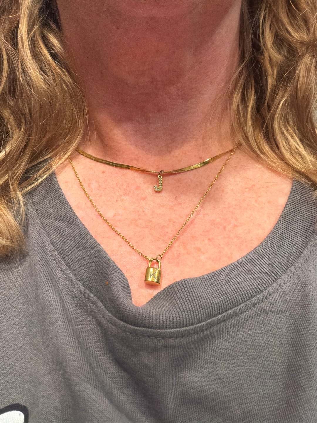 Customer photo review of Melly® Diamond Initial Herringbone Necklace