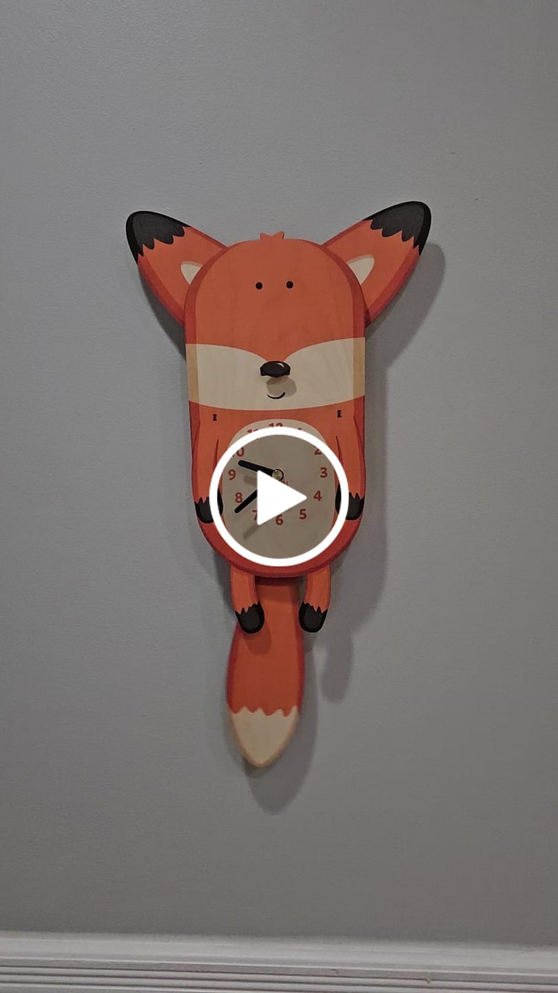 Customer video review of Hunter the Fox Pendulum Clock