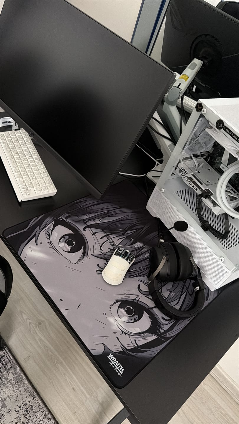 Customer photo review of Wraith Ace Series [Glimpse] Limited Edition Poron Mousepad