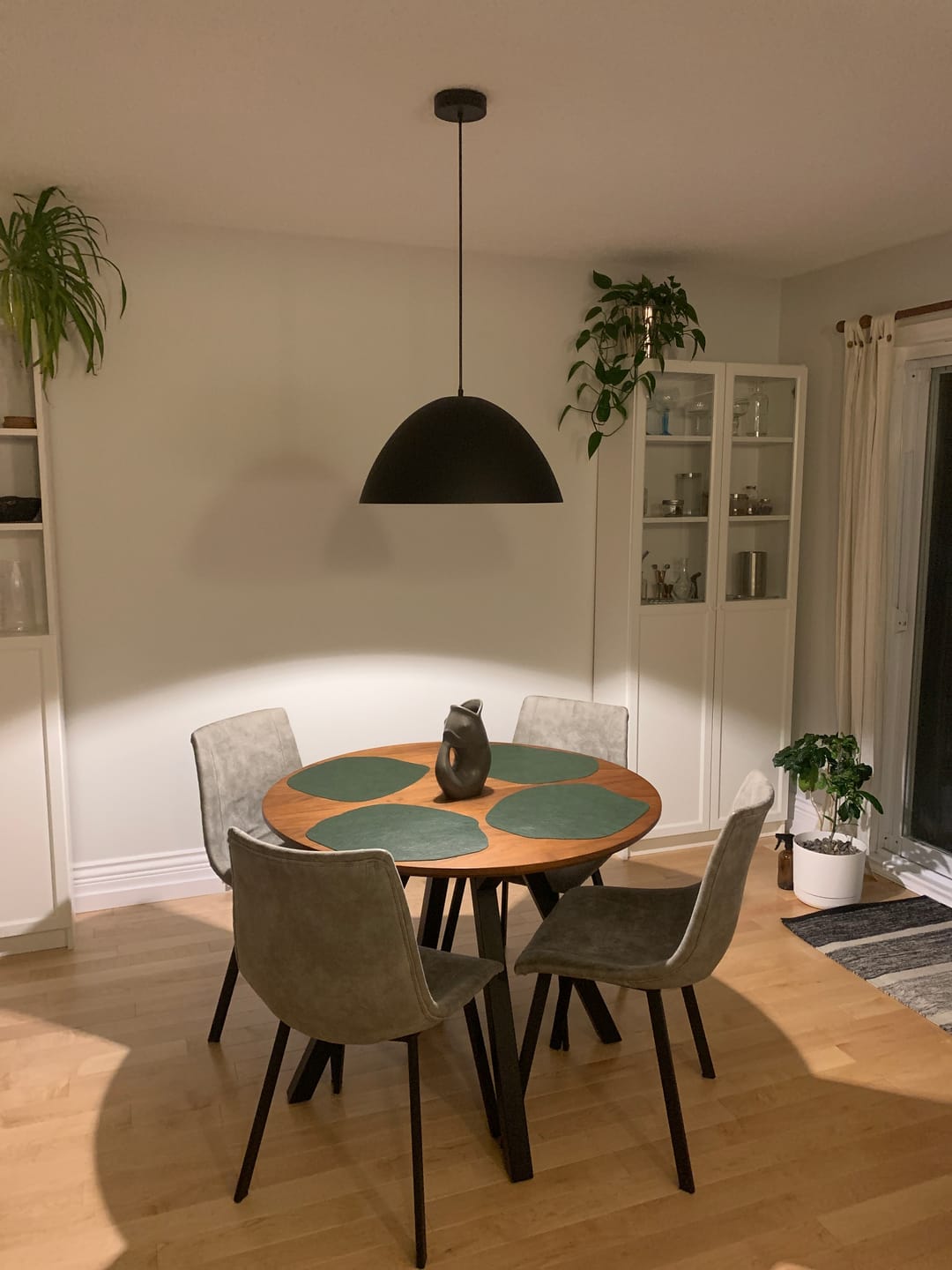 Customer photo review of FARO Mid-Century Modern Pendant Light L