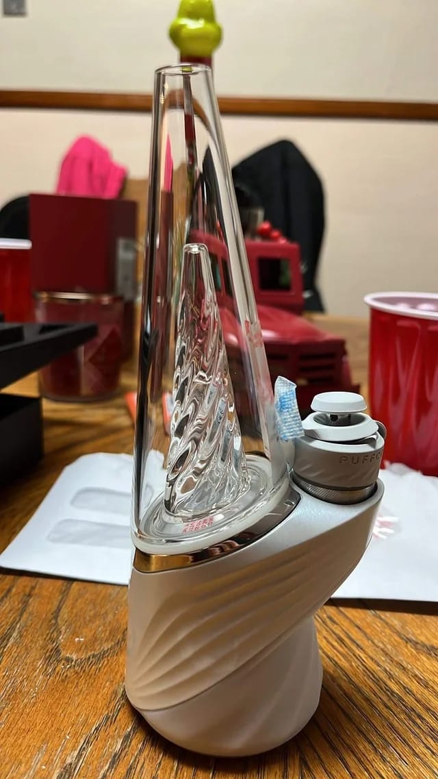 Customer photo review of Puffco Peak Pro Smart E-Rig Vaporizer