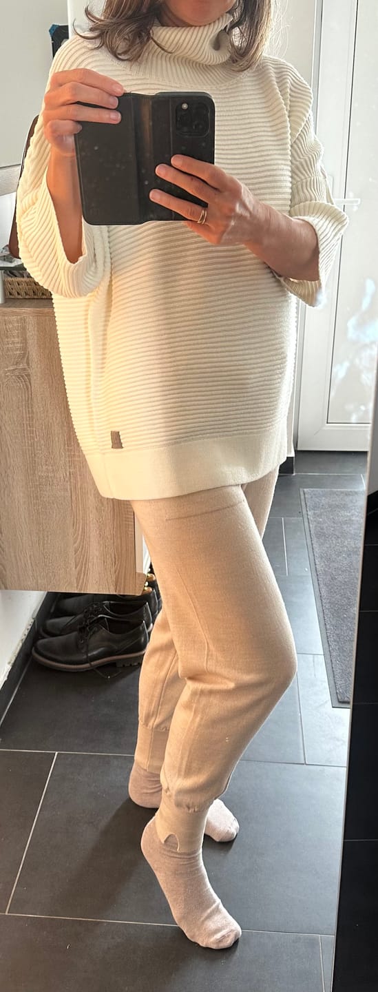 Customer photo review of PULLOVER BAILEY - Asymmetrischer Merino Rollkragenpullover