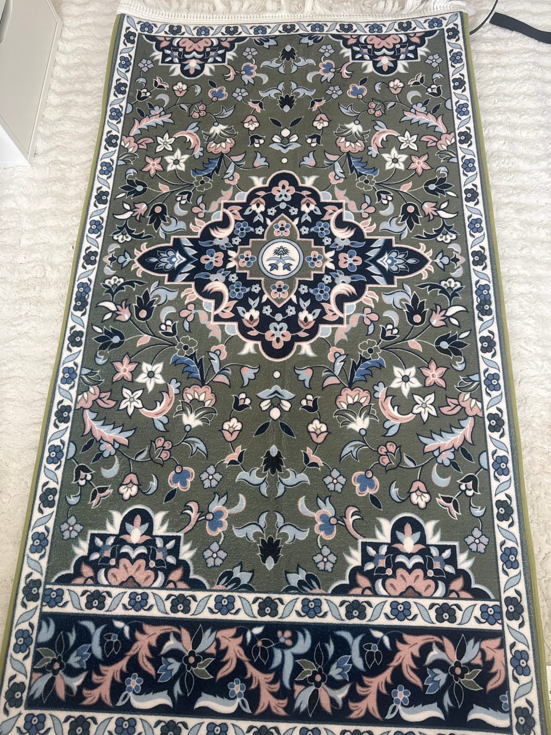 Customer photo review of Masjid-e-Nabawi Mosque Padded Prayer Mat