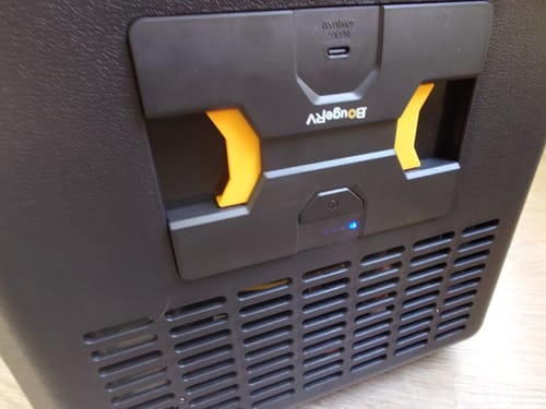 Customer photo review of BougeRV CRH 18 Liter Tragbarer Auto Kühlschrank Schwarz mit 173Wh Batterie