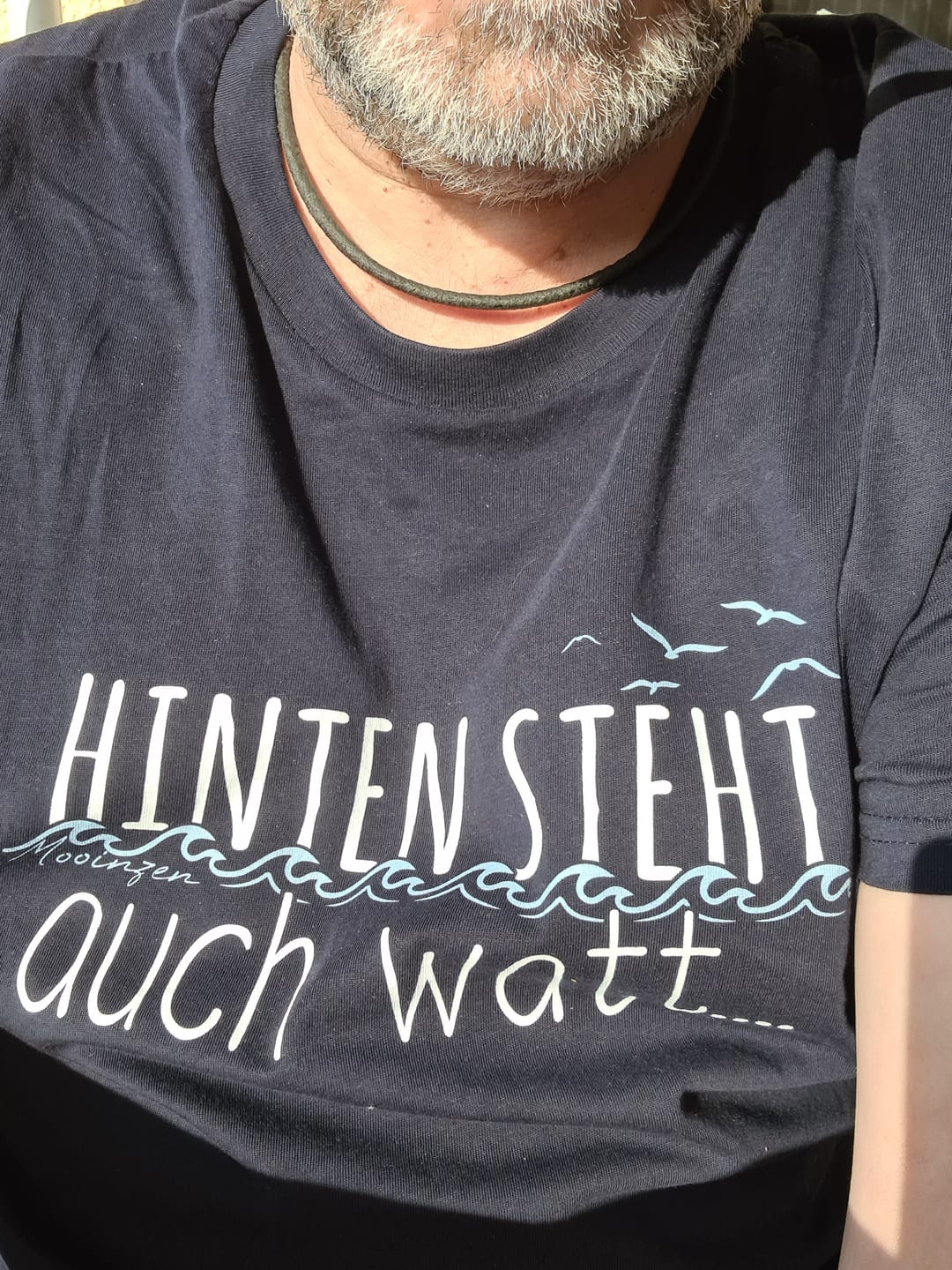 Customer photo review of Hinten steht auch watt · Herren Premium Bio T-Shirt
