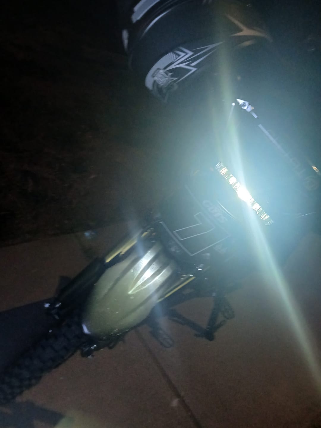 Customer photo review of Tuttio Soleil 01 Rechargeable Headlight