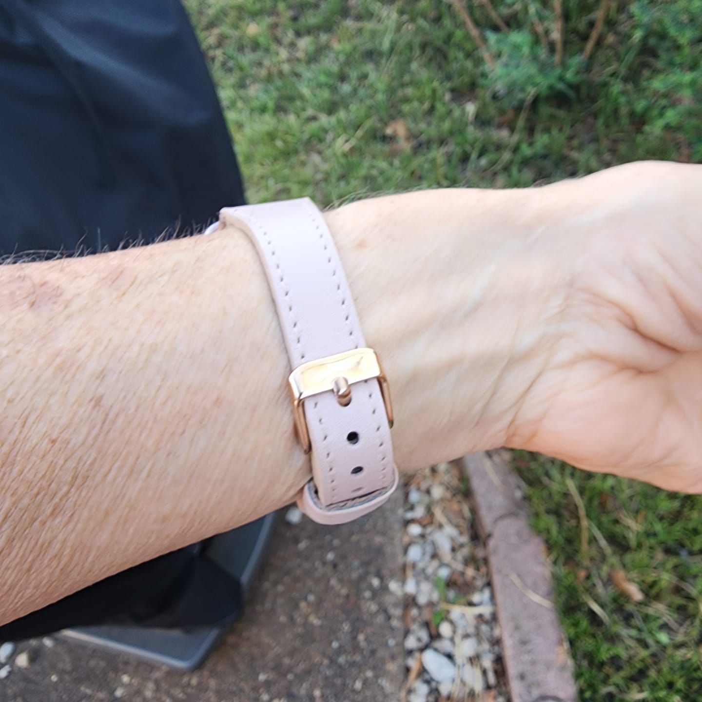 Customer photo review of Messina Leather Slim Band Strap for Galaxy Active 2