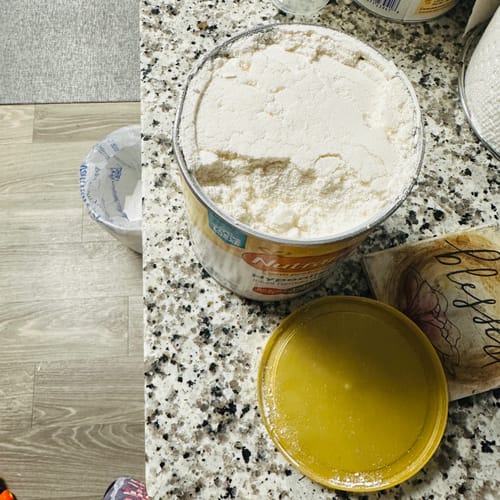 Customer photo review of Enfamil Nutramigen Hypoallergenic Infant formula,12.6 oz