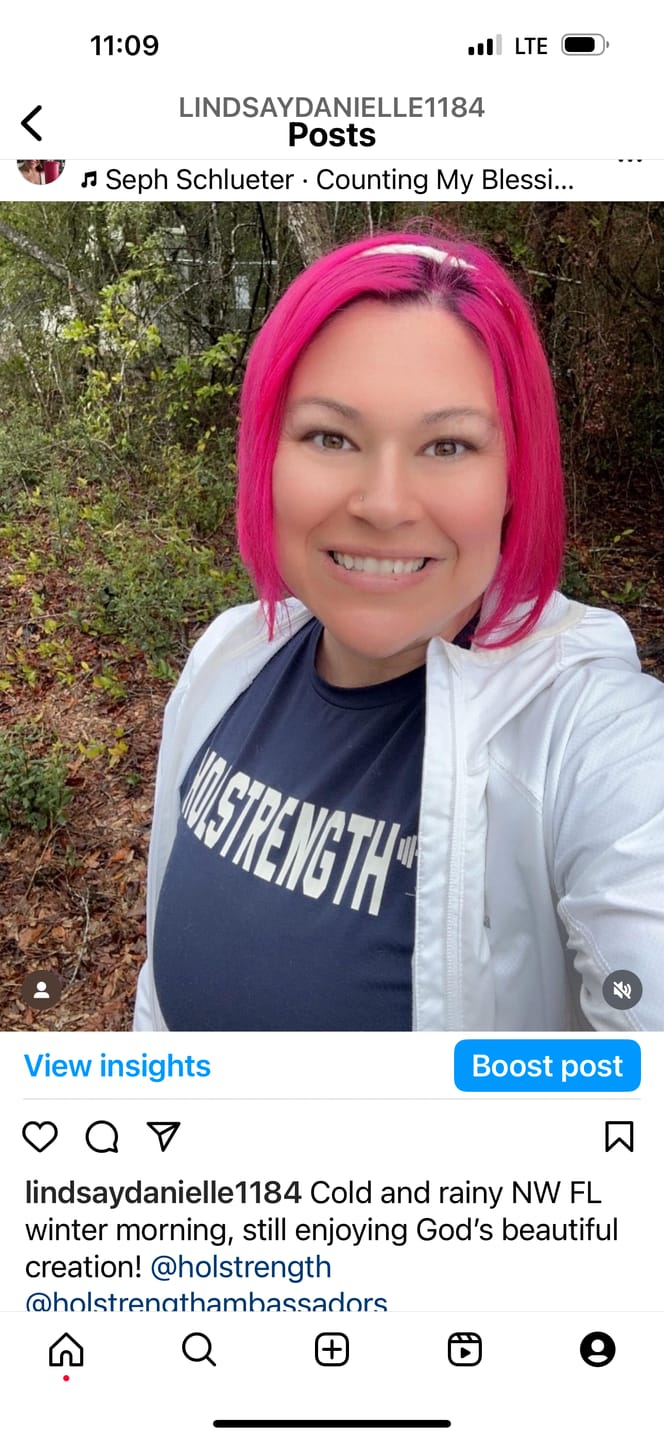 Customer photo review of Essential Crop Tee