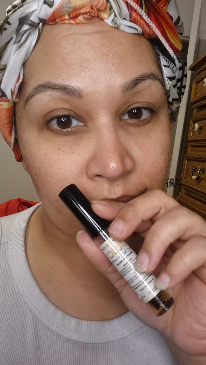 Customer photo review of Volume Eyebrow and Eyelash Serum -