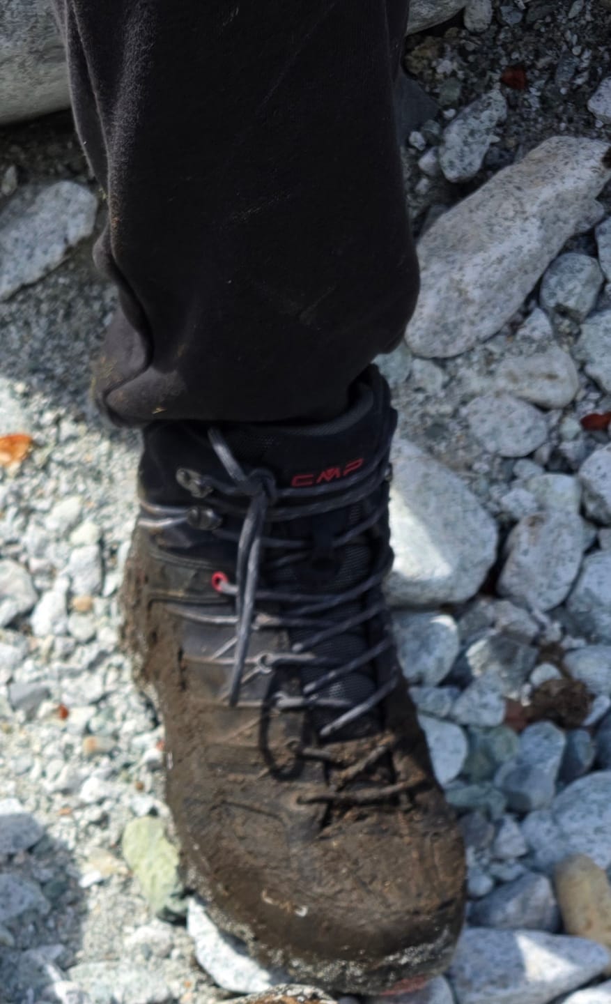 Customer photo review of Zapato Hombre  Rigel Mid