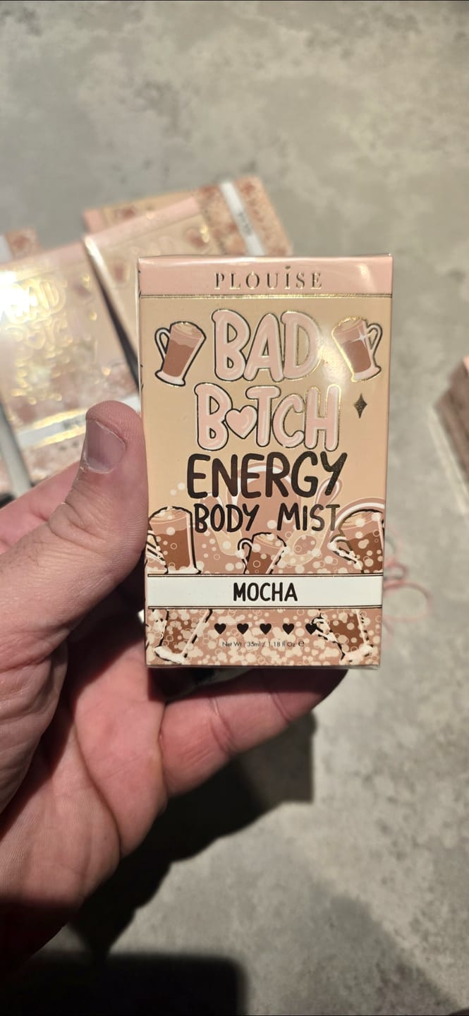 Kundfotorecension av P. Louise Bad Bitch Body Mist