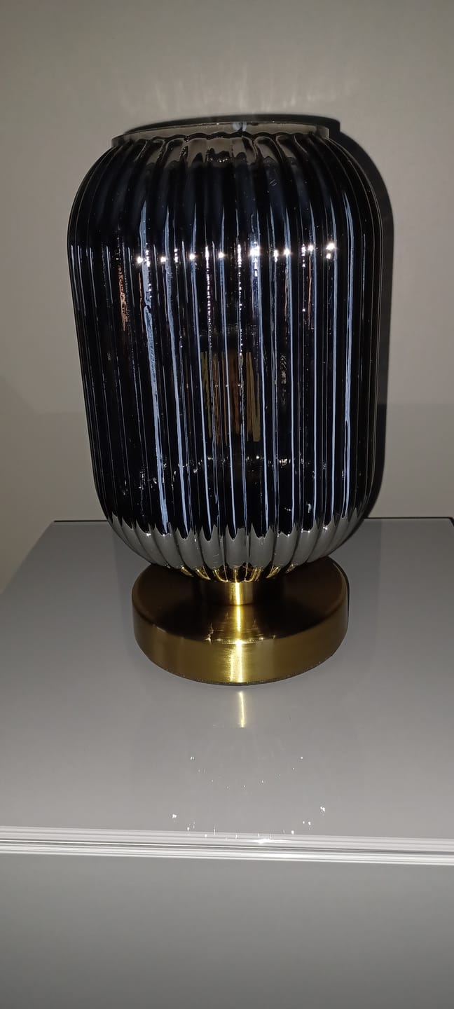 Customer photo review of Lampe de table en verre vintage CRISTALI | A personnaliser
