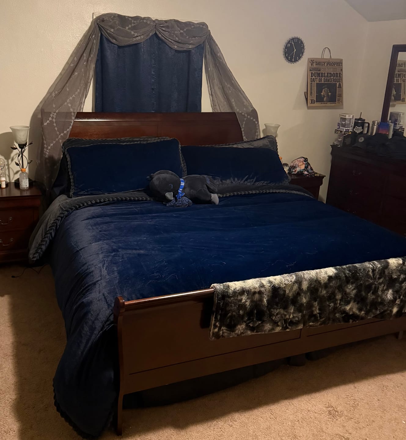 Customer photo review of Amorgos Fine Velvet Bedding Set