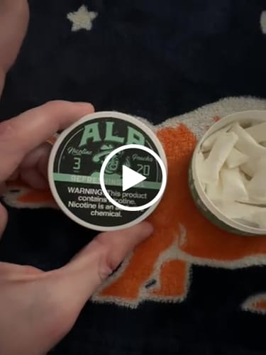 Customer video review of Refreshing Chill Nicotine Pouches