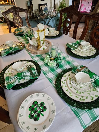 Customer photo review of Shamrock Fine Porcelain Dessert/Dinner Plate